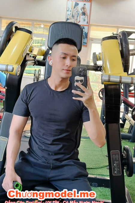TRAI CỰC MEN PHỤC VỤ NHIỆT TÌNH, TAY NGHỀ MASSAGE CỨNG AZ !!! ( HIẾU B101 )
