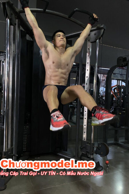 GYM VIP, TRAI HLV BODY SEXY ĐẸP TRAI NAM TÍNH LÀM TÌNH DZÂM VUI VẺ AZ ( TUẤN ANH B131 )